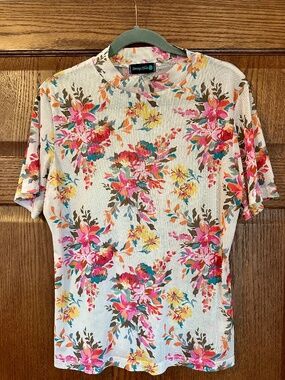 Sterling Kreek Mesh Floral Top Short Sleeve Size L